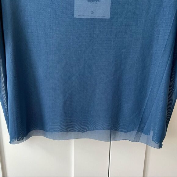 Agnes & Dora Blue Mesh Oversize Stretch T-Shirt Top small NWT - Picture 12 of 13